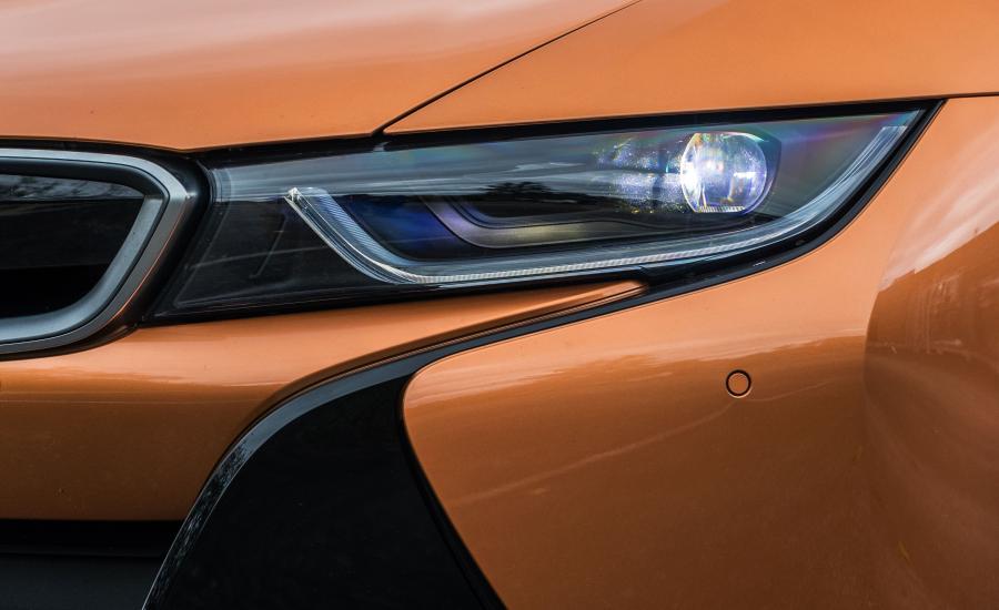 Детали экстерьера BMW i8 Roadster (I15) 2018 года  (NA) (фото 11 из 17)